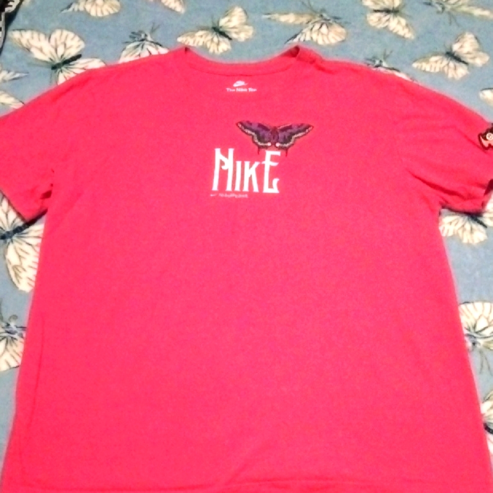 Nike women's Red T-Shirt